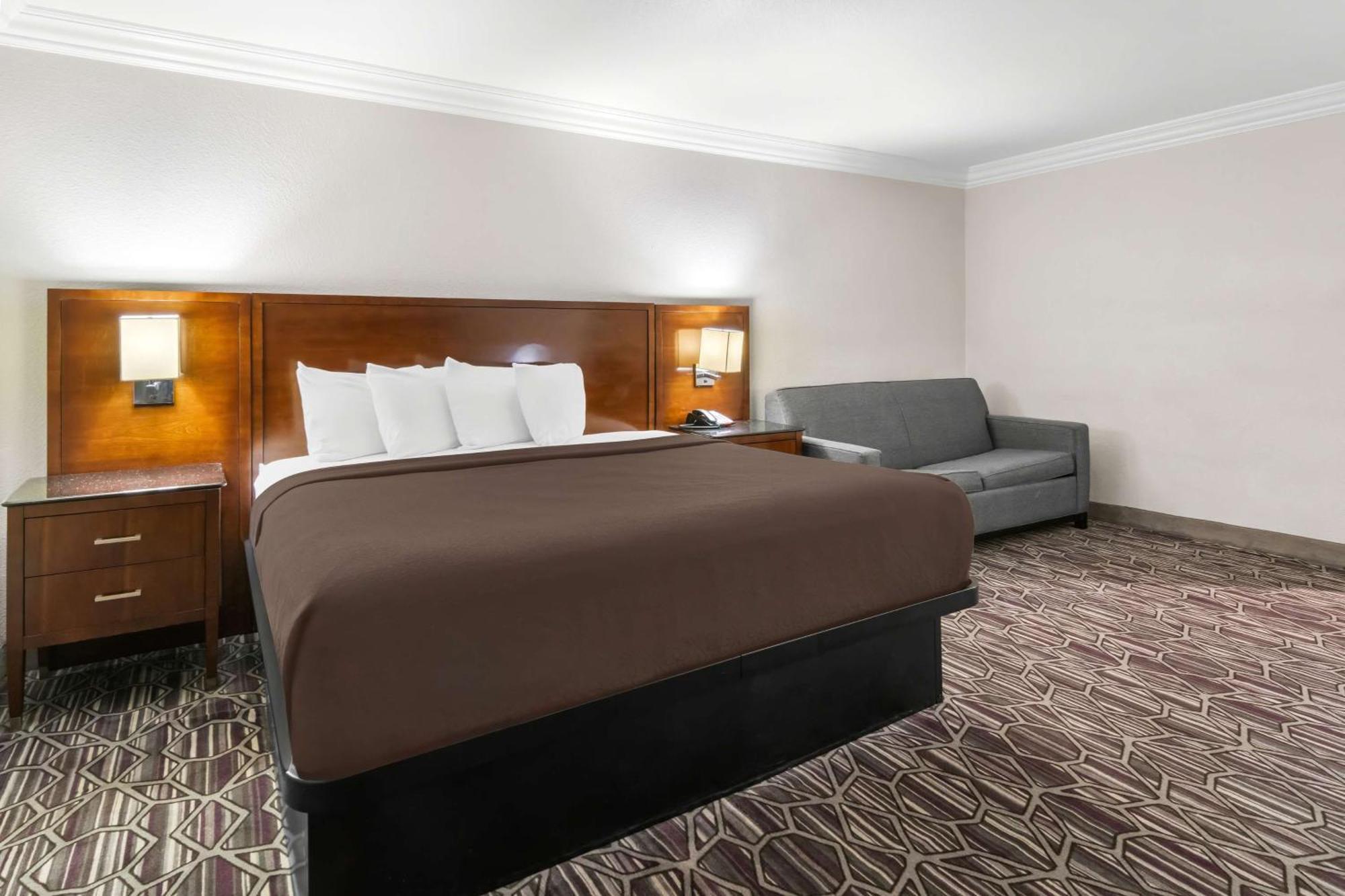 Surestay Plus By Best Western Fort Worth Benbrook Exterior photo